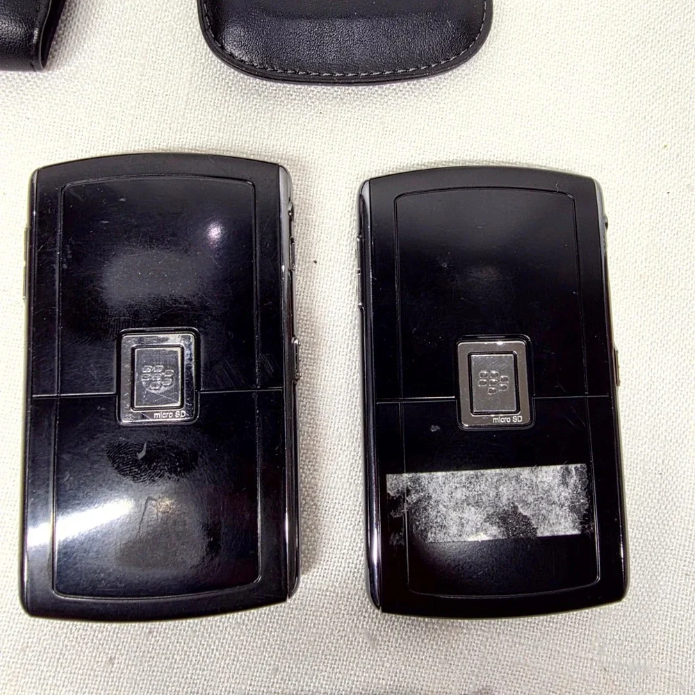 BlackBerry 8800 Smartphone Bundle Black Parts Only Vintage Tech Lot cell phones
